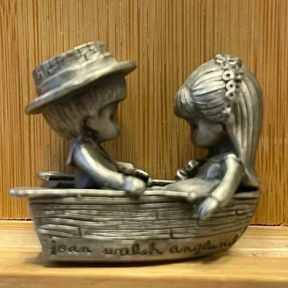 Vintage Hallmark Little Gallery “Sweet Romance” Pewter Figurine….MINT see desc.